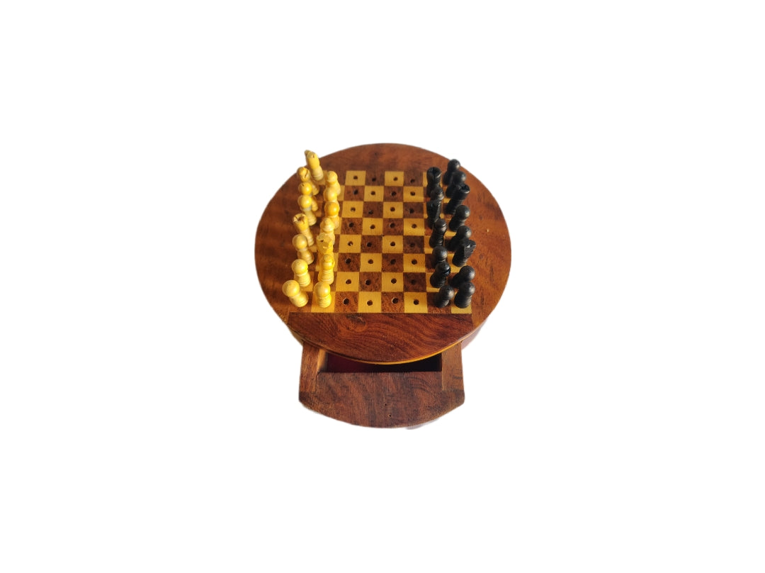 Round Wooden Travelers Chess Set